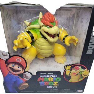 NEW Nintendo The Super Mario Bros Movie Bowser Figure with Fire Breathing Effect